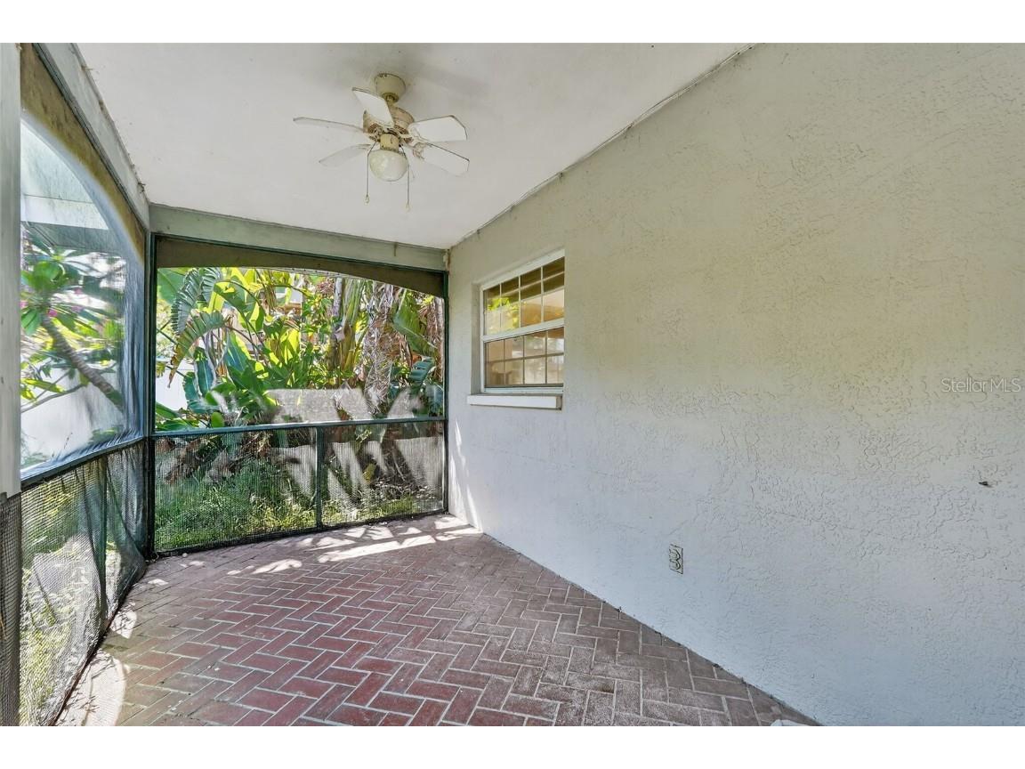 330 90th Avenue NE Saint Petersburg FL 33702 TB8423271 image27