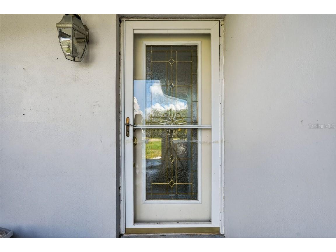 330 90th Avenue NE Saint Petersburg FL 33702 TB8423271 image5