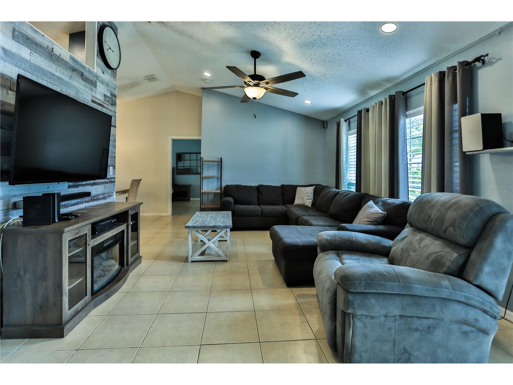 330 Chiquita Court Kissimmee FL 34758 S5141417 image5