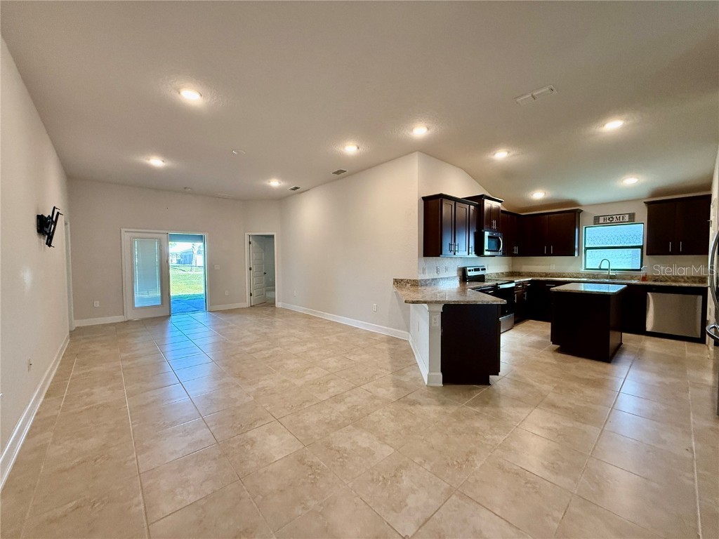 330 Citrus Pointe Drive Davenport FL 33837 O6360206 image4