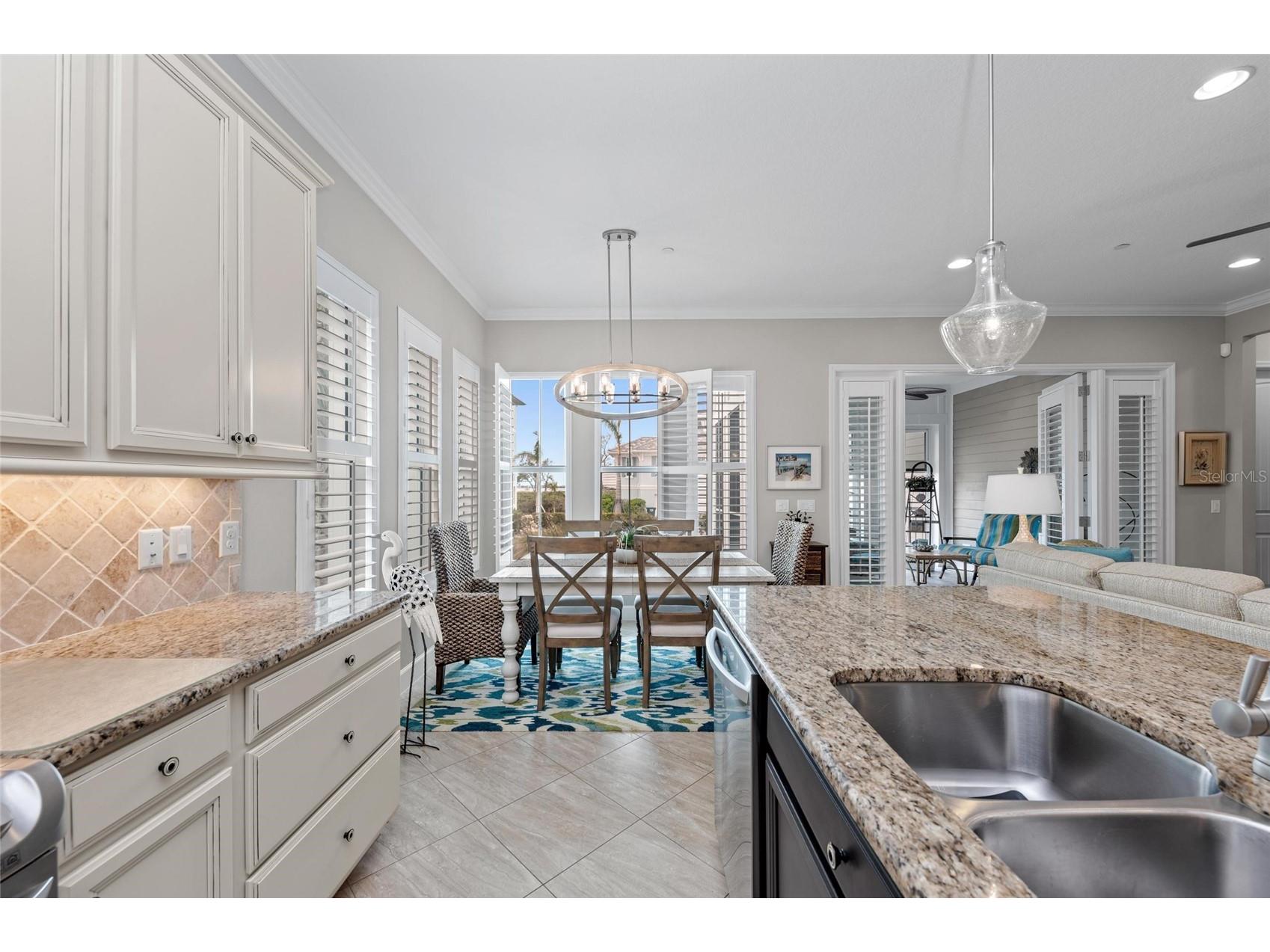 330 Compass Point Drive #101 Bradenton FL 34209 A4676445 image20