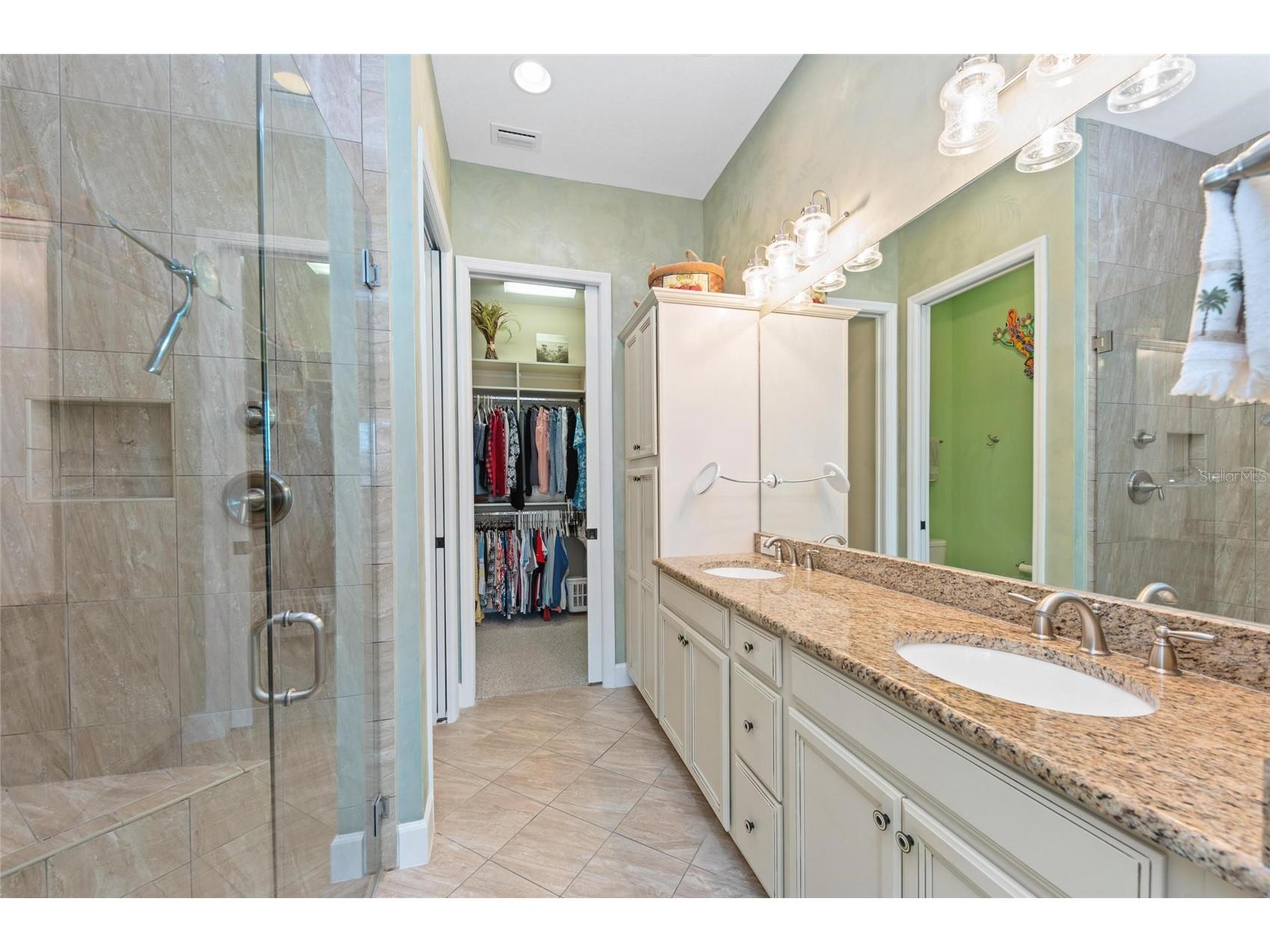 330 Compass Point Drive #101 Bradenton FL 34209 A4676445 image36