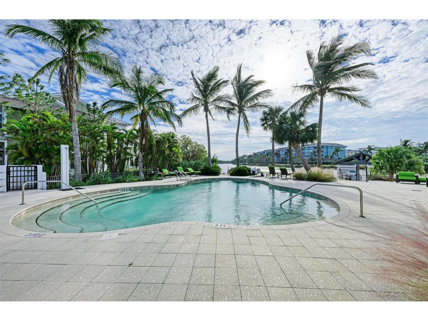 330 Compass Point Drive #101 Bradenton FL 34209 A4676445 image91