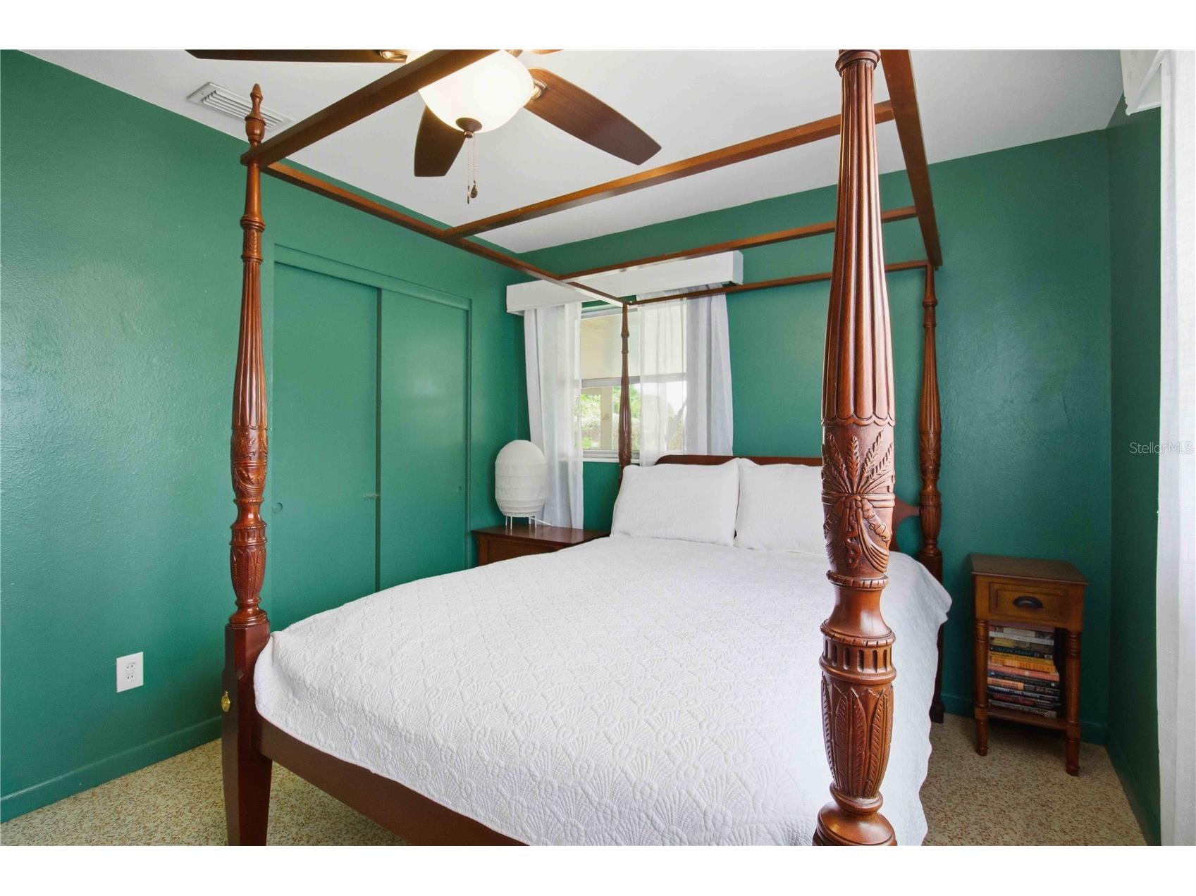 330 Crosby Court Sarasota FL 34237 A4695945 image18