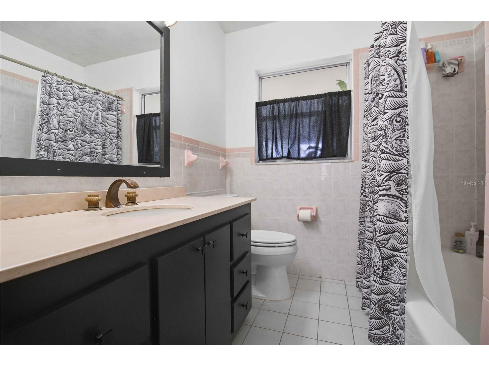 330 Crosby Court Sarasota FL 34237 A4695945 image19