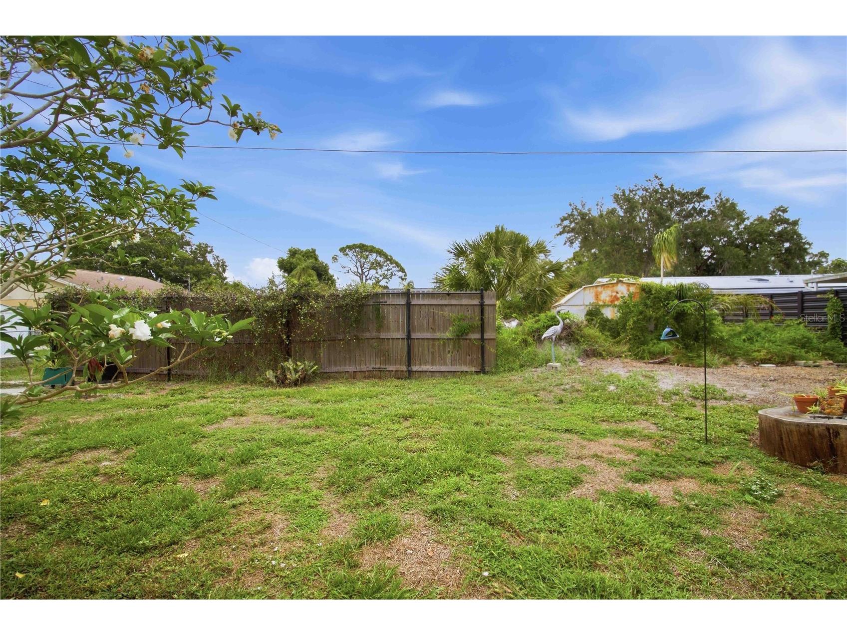 330 Crosby Court Sarasota FL 34237 A4695945 image32