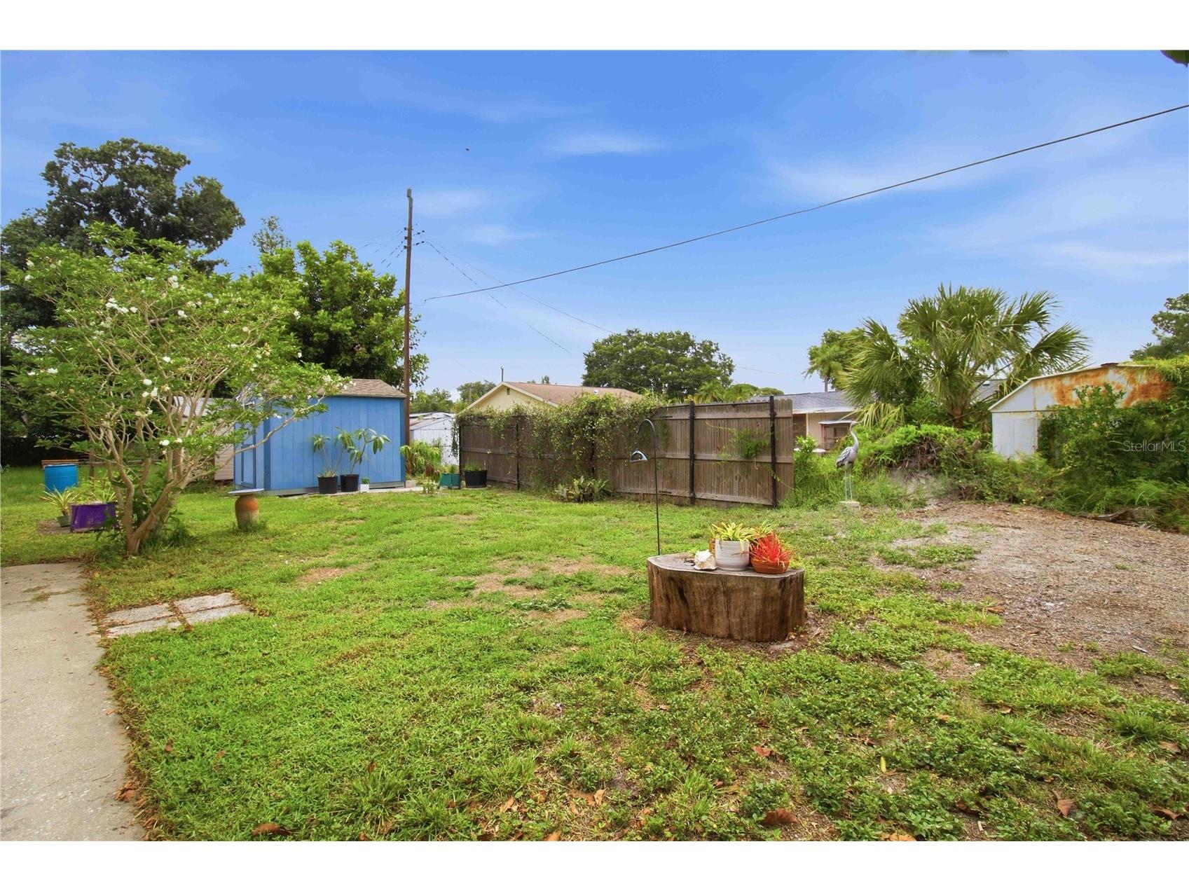 330 Crosby Court Sarasota FL 34237 A4695945 image33