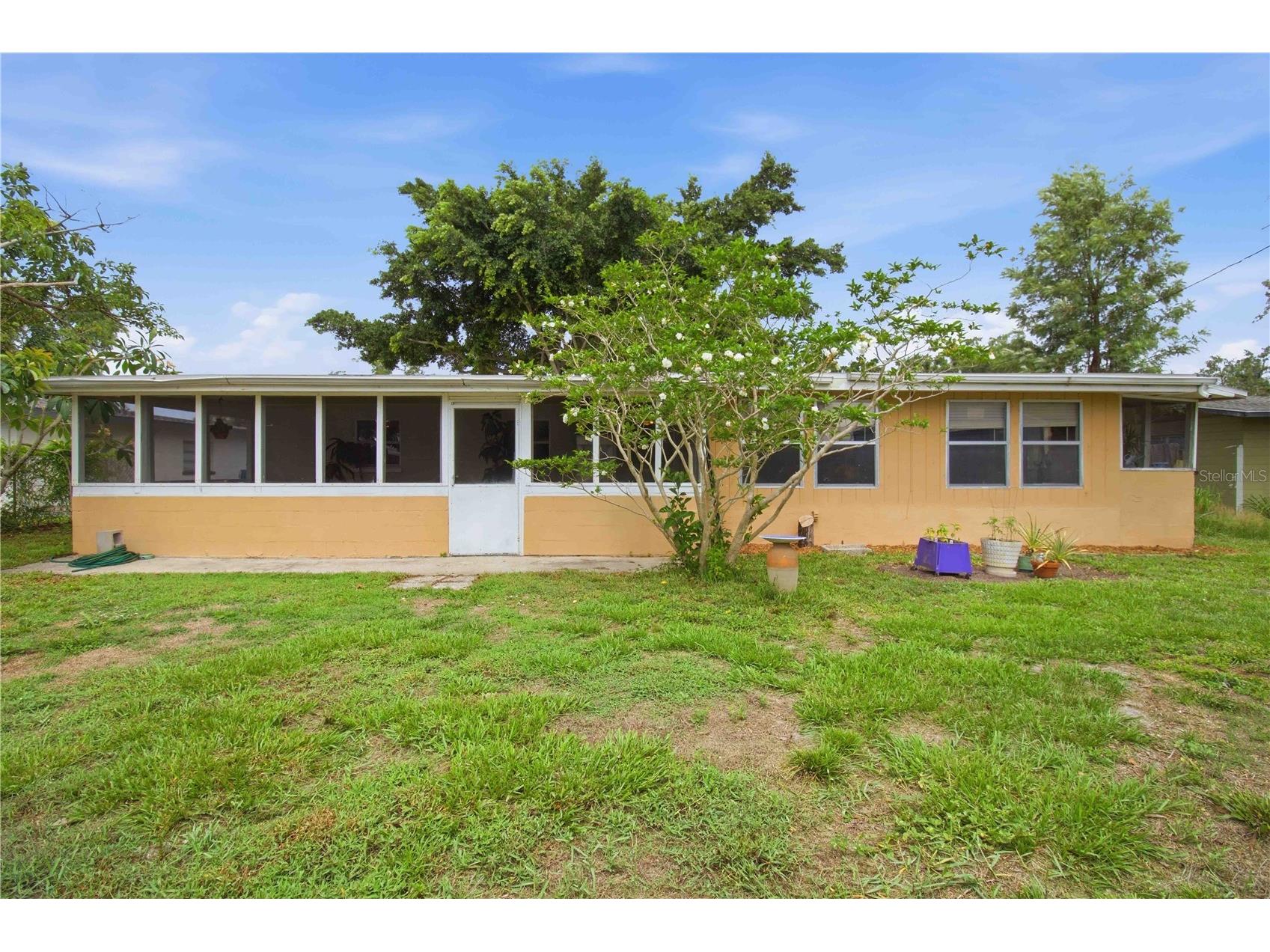 330 Crosby Court Sarasota FL 34237 A4695945 image35