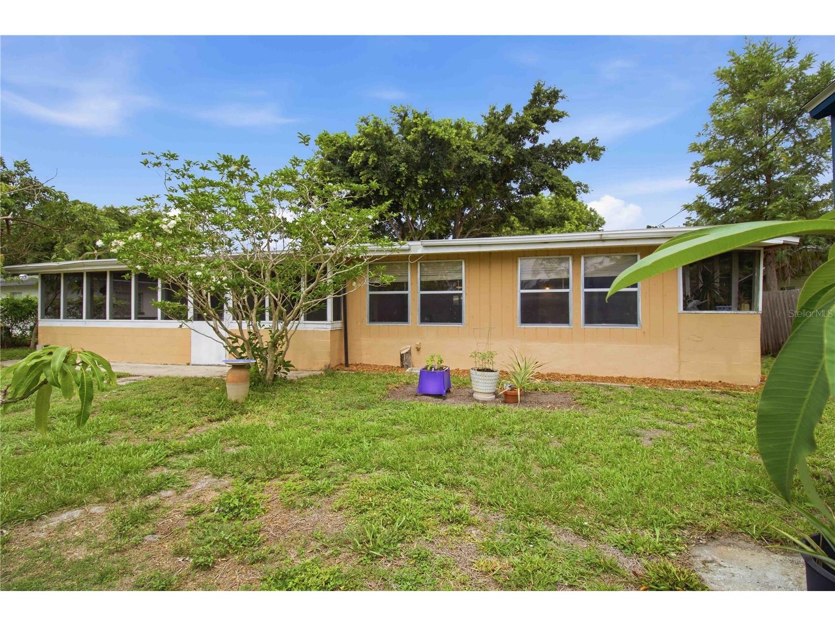 330 Crosby Court Sarasota FL 34237 A4695945 image36