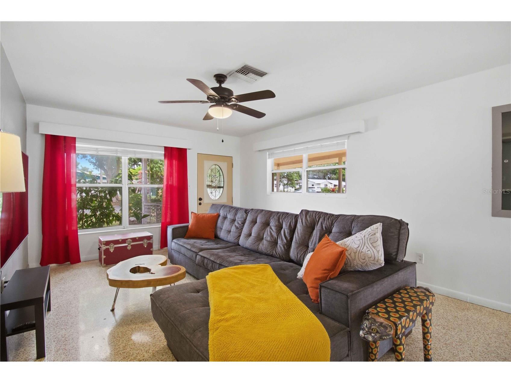330 Crosby Court Sarasota FL 34237 A4695945 image4