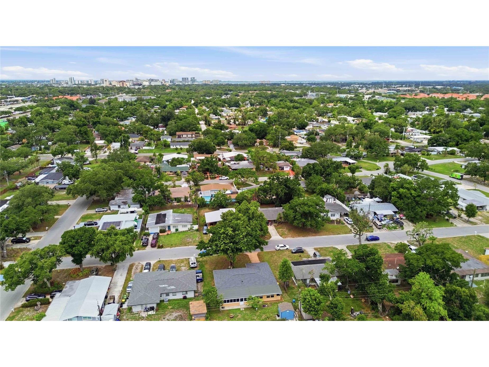 330 Crosby Court Sarasota FL 34237 A4695945 image44