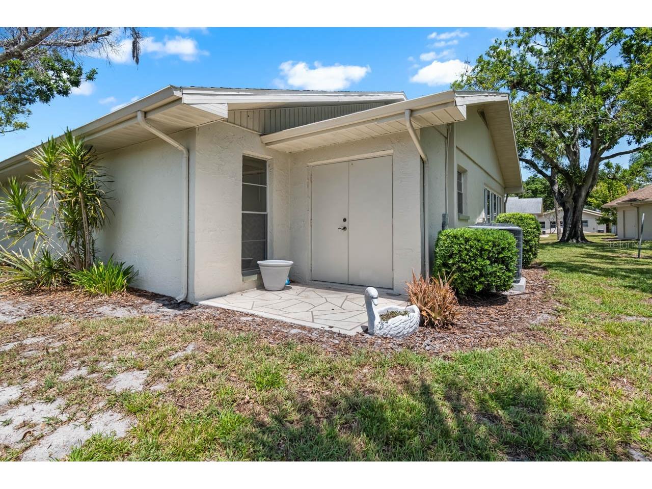 330 Gloucester Boulevard Sun City Center FL 33573 TB8504241 image28