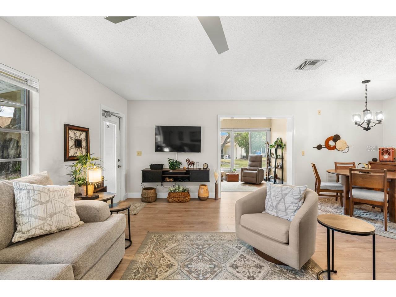 330 Gloucester Boulevard Sun City Center FL 33573 TB8504241 image5