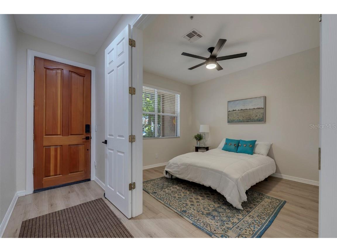 330 Lang Court N #1 Saint Petersburg FL 33701 TB8385562 image10