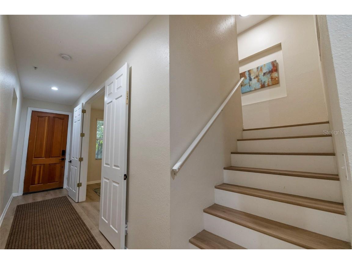 330 Lang Court N #1 Saint Petersburg FL 33701 TB8385562 image13