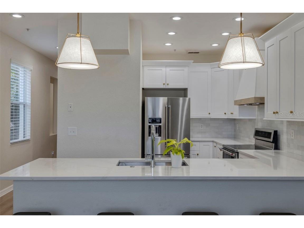 330 Lang Court N #1 Saint Petersburg FL 33701 TB8385562 image17