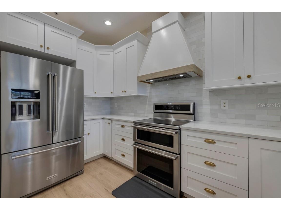 330 Lang Court N #1 Saint Petersburg FL 33701 TB8385562 image18