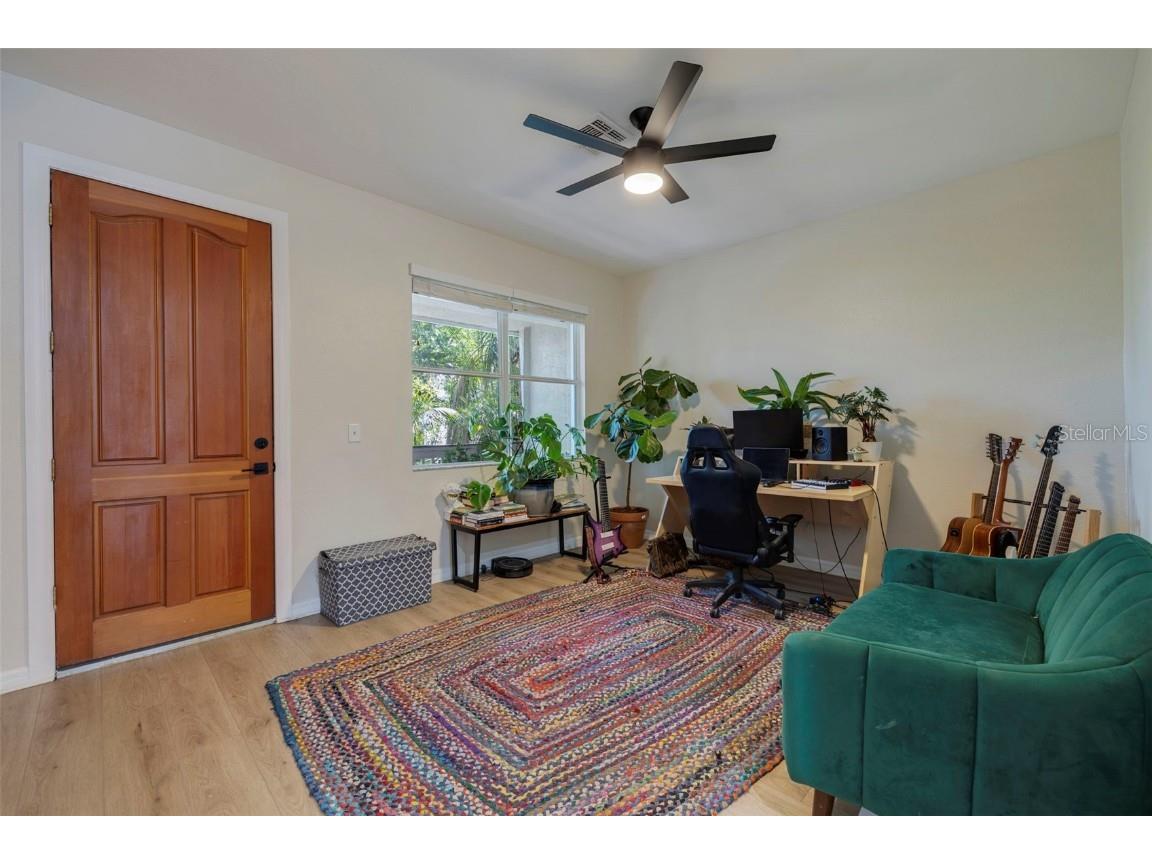 330 Lang Court N #1 Saint Petersburg FL 33701 TB8385562 image22