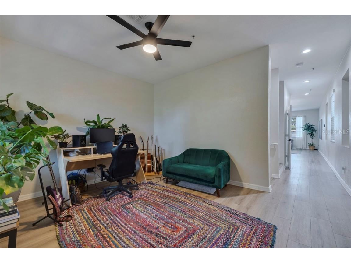 330 Lang Court N #1 Saint Petersburg FL 33701 TB8385562 image23