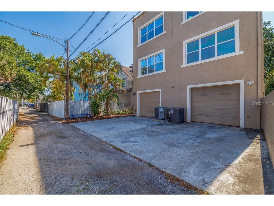 330 Lang Court N #1 Saint Petersburg FL 33701 TB8385562 image38