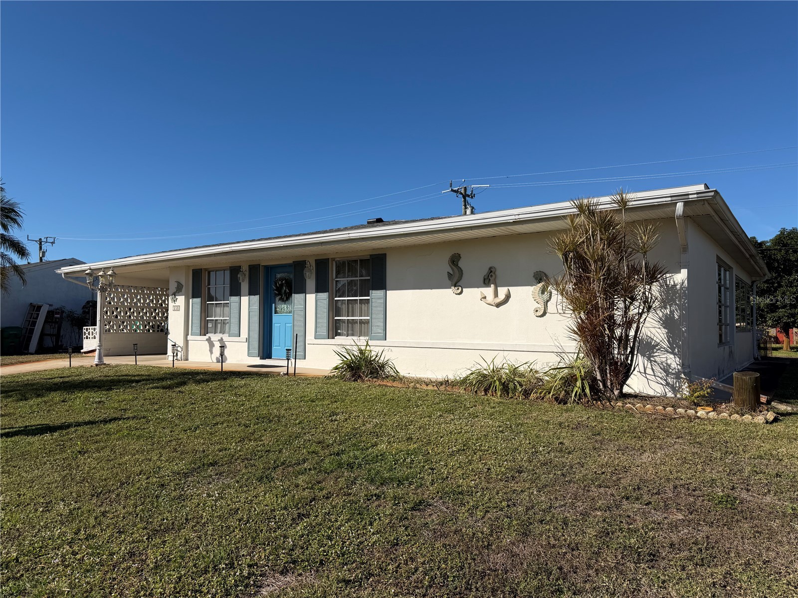 330 Lasayette Drive NE Port Charlotte FL 33952 C7520445 image1