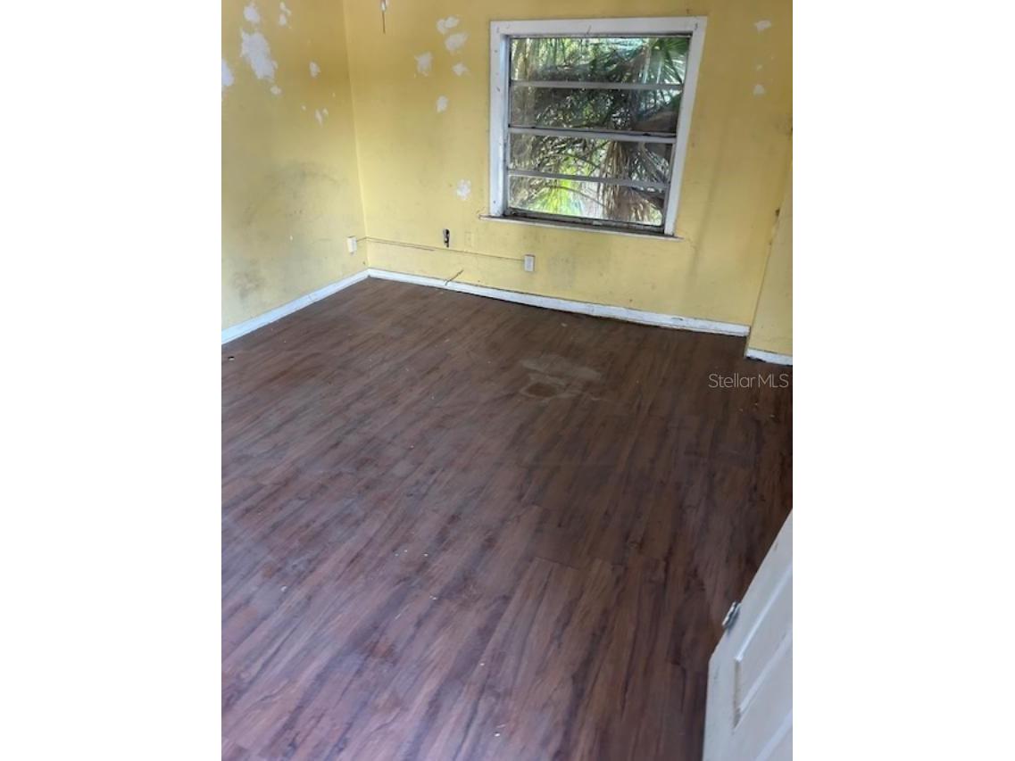 330 Madison Avenue Daytona Beach FL 32114 V4944153 image2