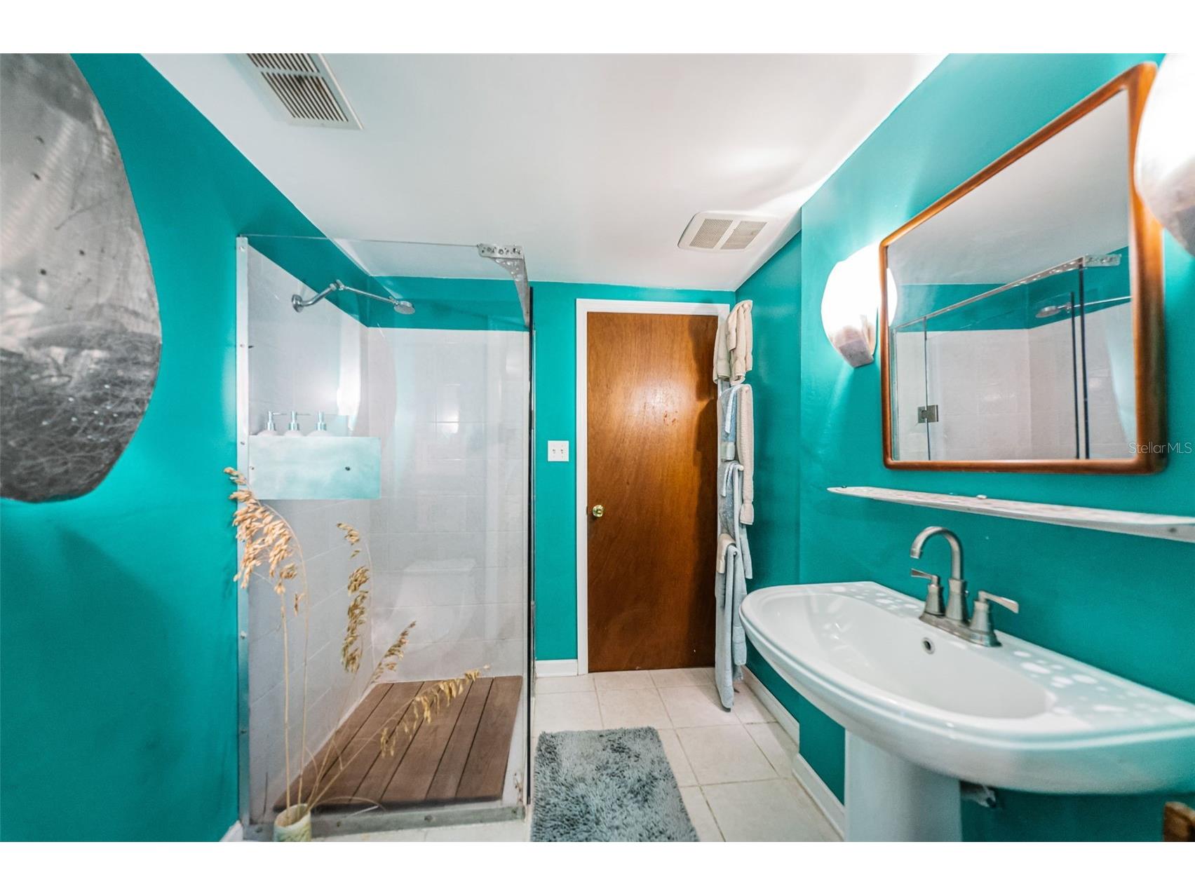 330 N Spring Boulevard Tarpon Springs FL 34689 TB8459429 image25