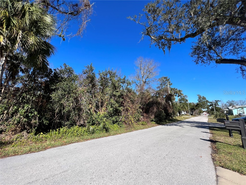 330 Olive Street South Daytona FL 32119 V4928417 image1