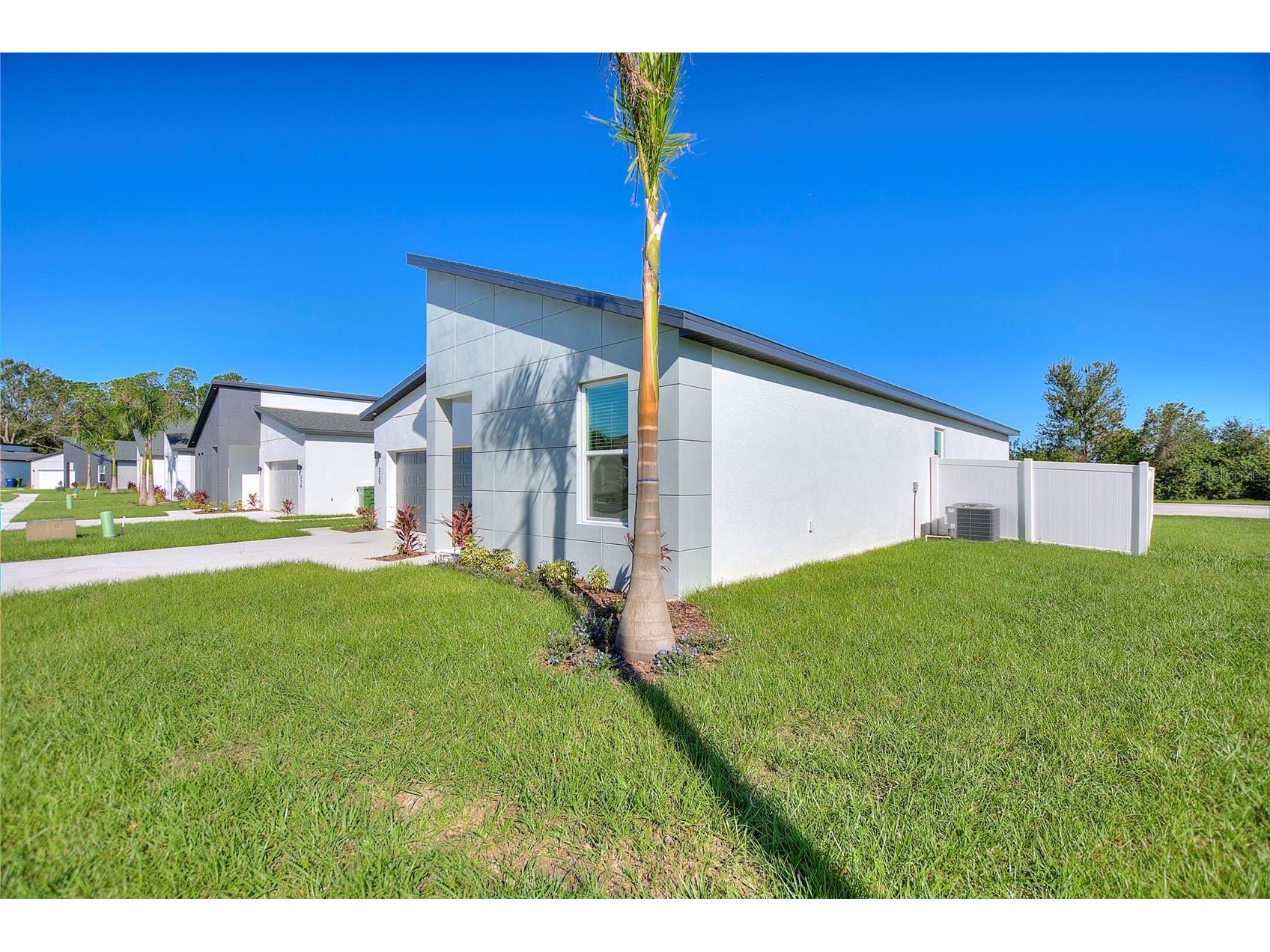 330 Royal Palm Way Winter Haven FL 33881 O6404469 image2
