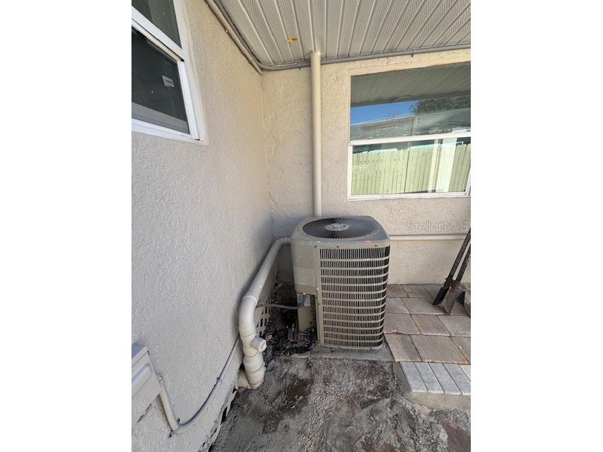 330 S. Buena Vista Avenue Orlando FL 32835 O6384167 image6
