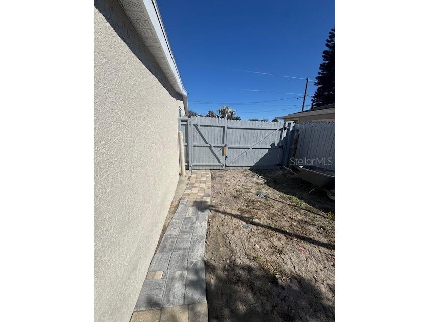 330 S. Buena Vista Avenue Orlando FL 32835 O6384167 image8