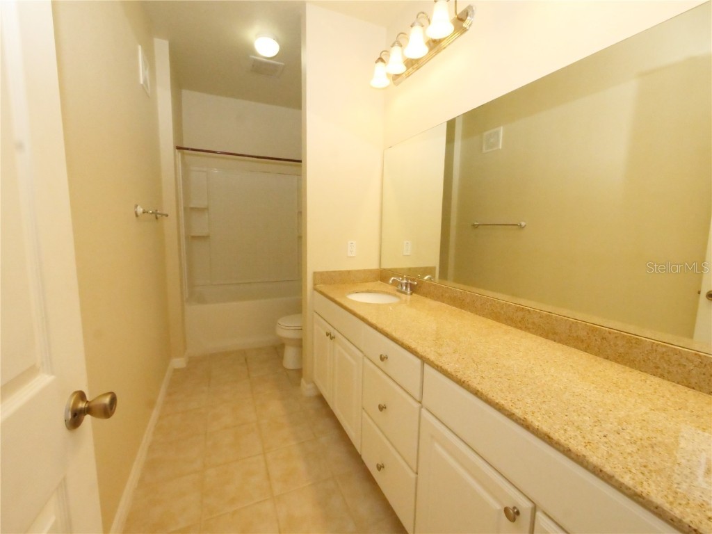 330 Southern Pecan Circle #204 Winter Garden FL 34787 O6348447 image13