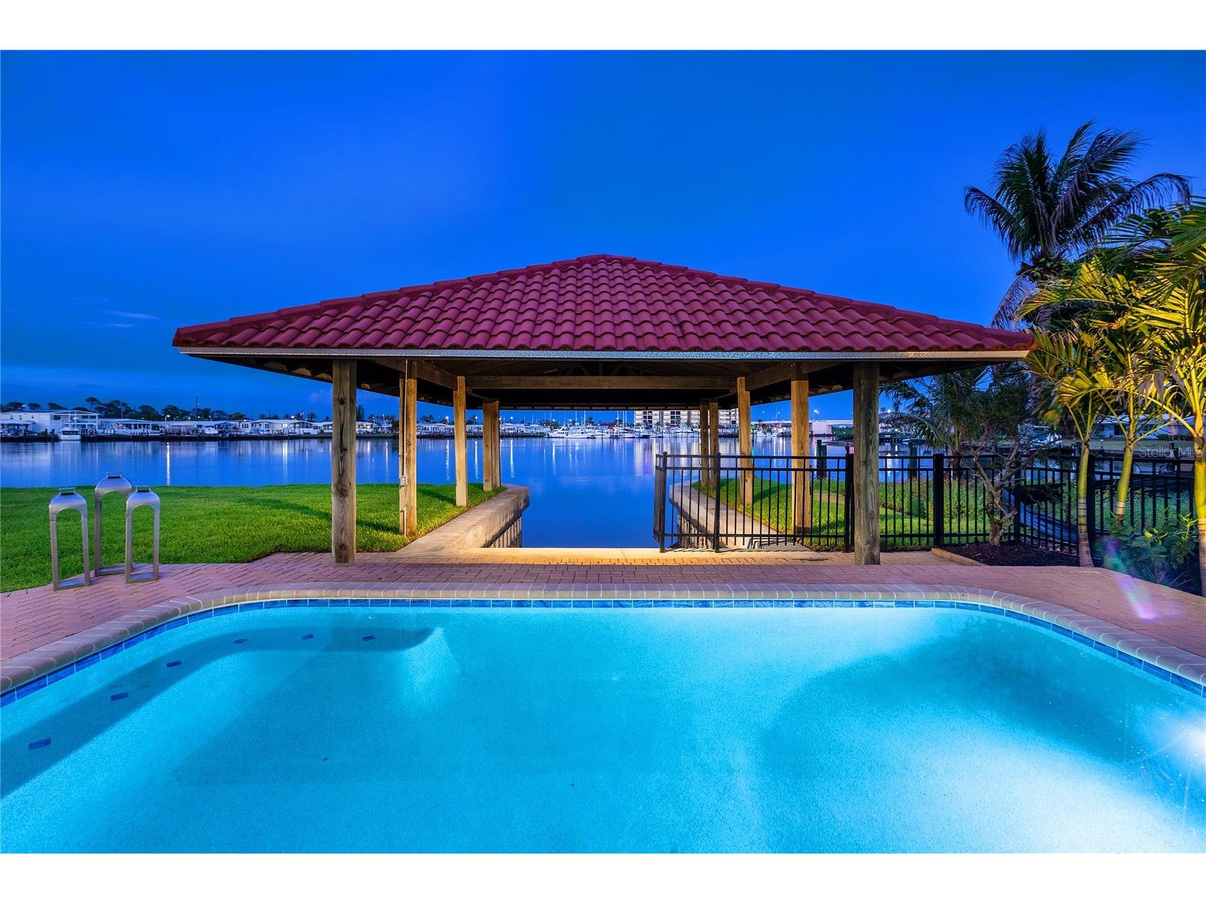 330 W Bay Drive Venice FL 34285 - INTERCOASTAL WATERWAY A4695770 image49