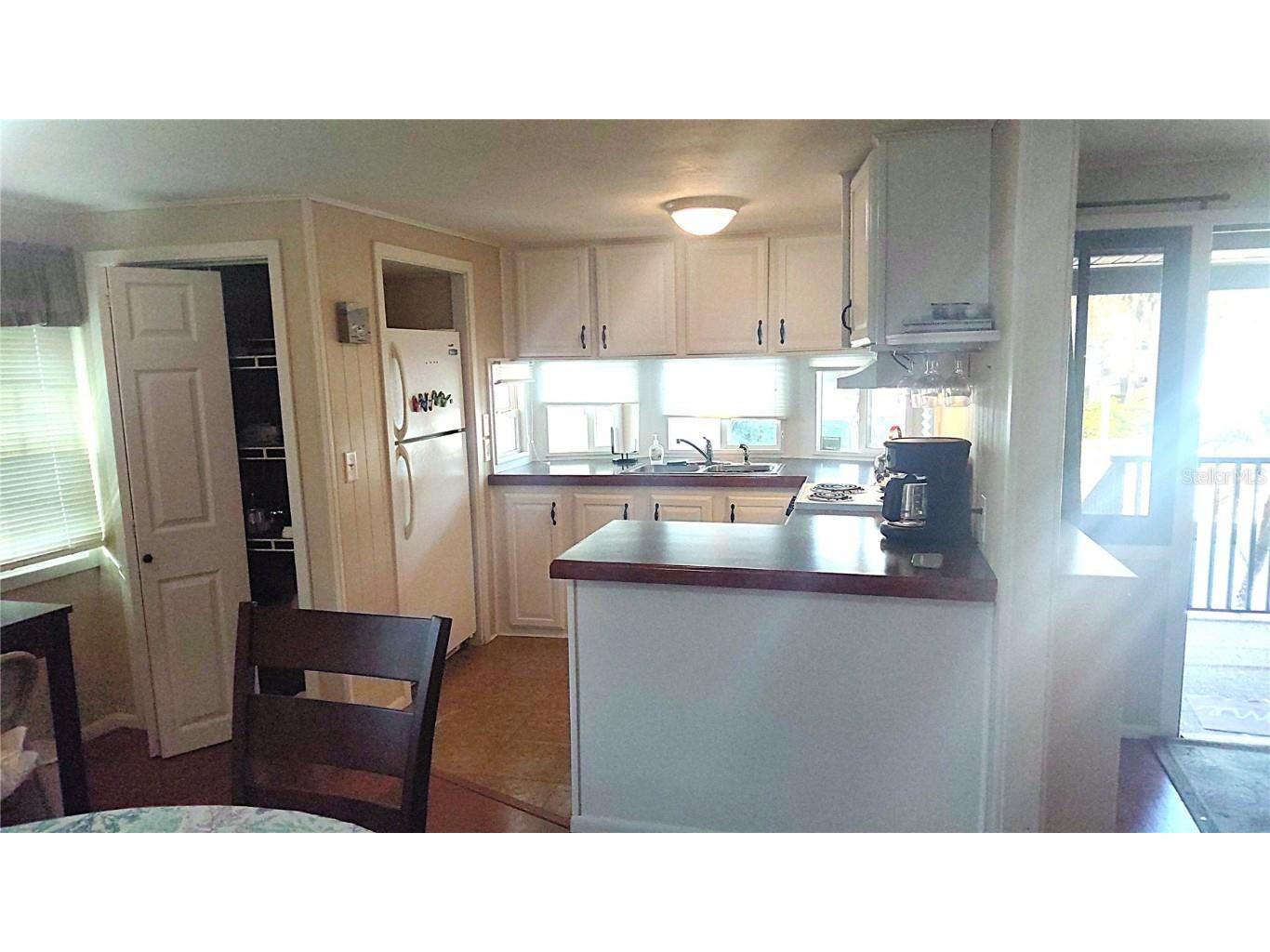 3300 26th Avenue E #196 Bradenton FL 34208 - Sugar Creek A4646663 image8