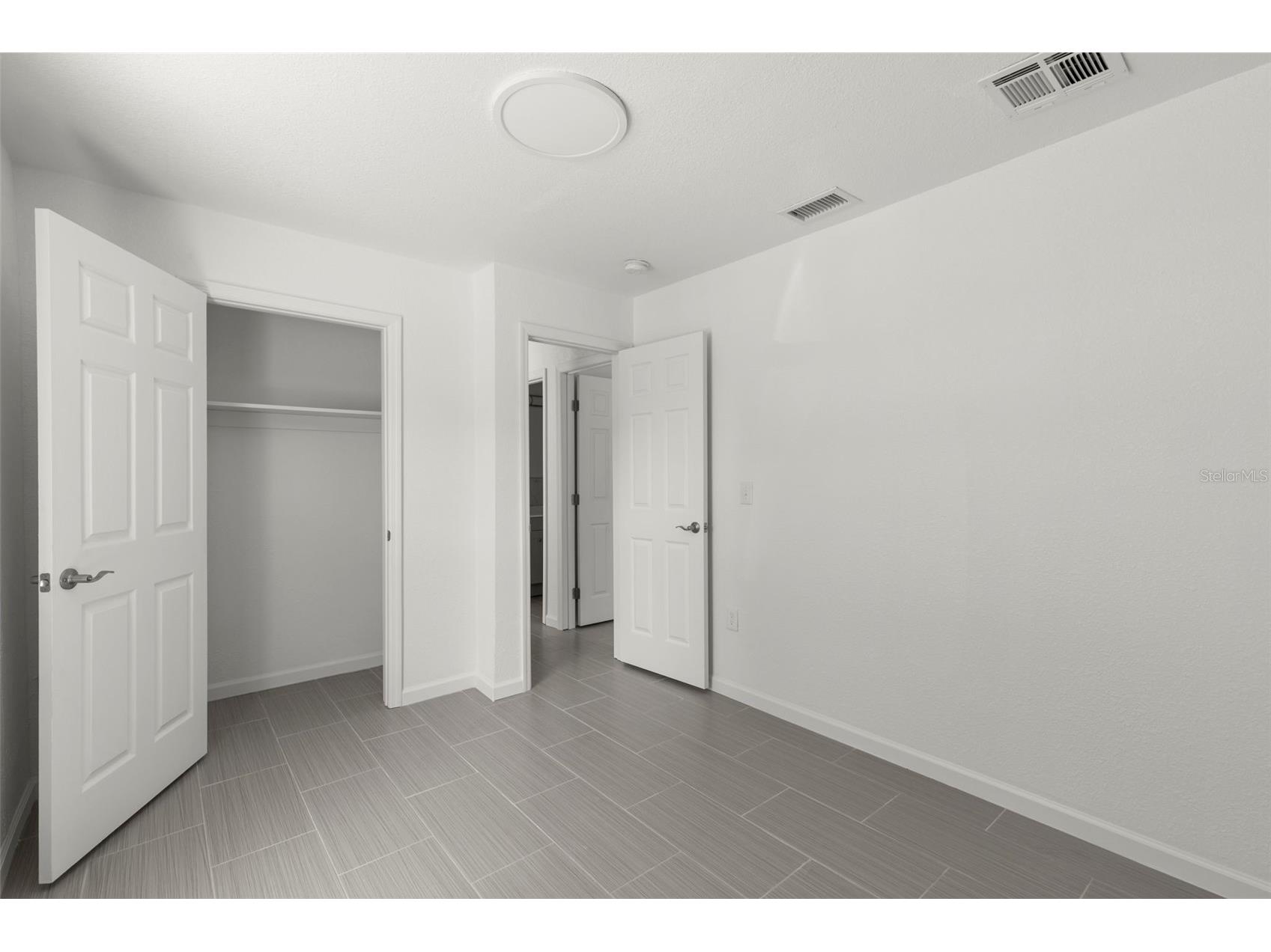 3300 70th Avenue N Saint Petersburg FL 33702 TB8463941 image11