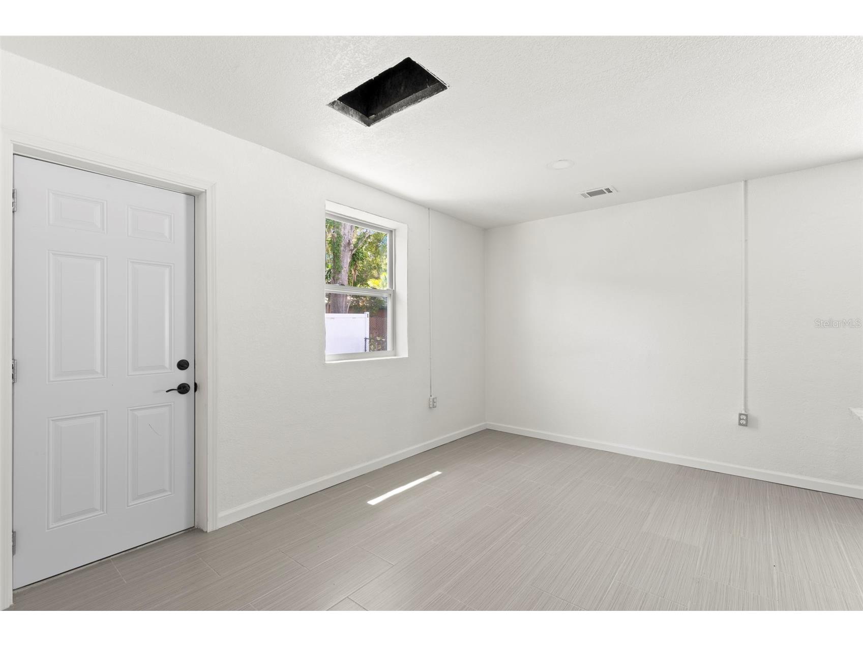 3300 70th Avenue N Saint Petersburg FL 33702 TB8463941 image3