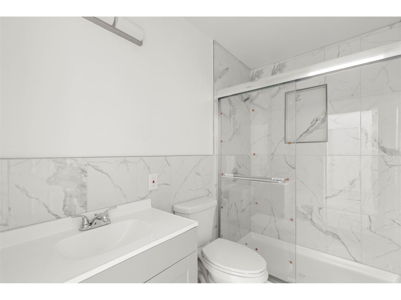 3300 70th Avenue N Saint Petersburg FL 33702 TB8463941 image9