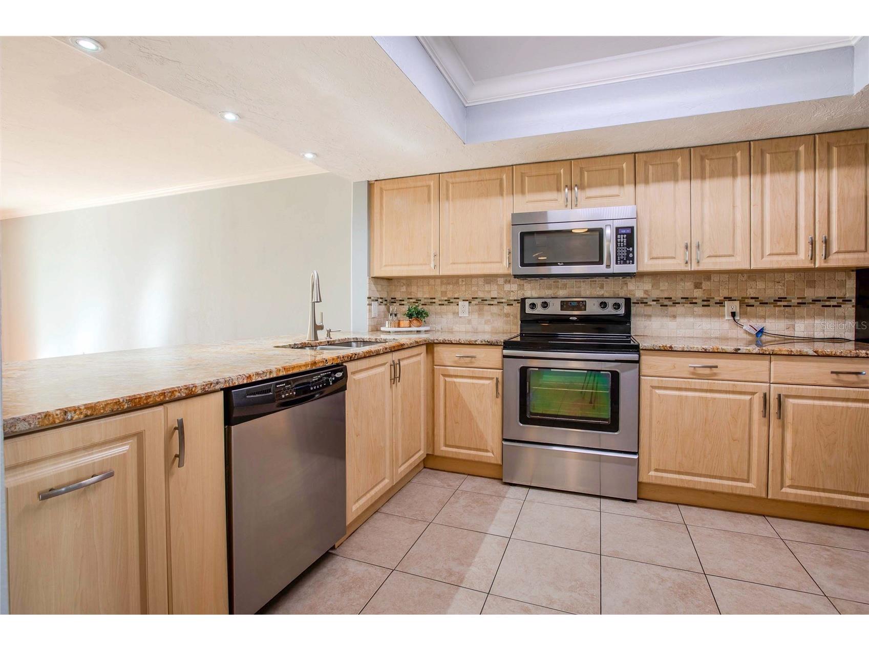 3300 Beneva #214 Sarasota FL 34232 O6371947 image4