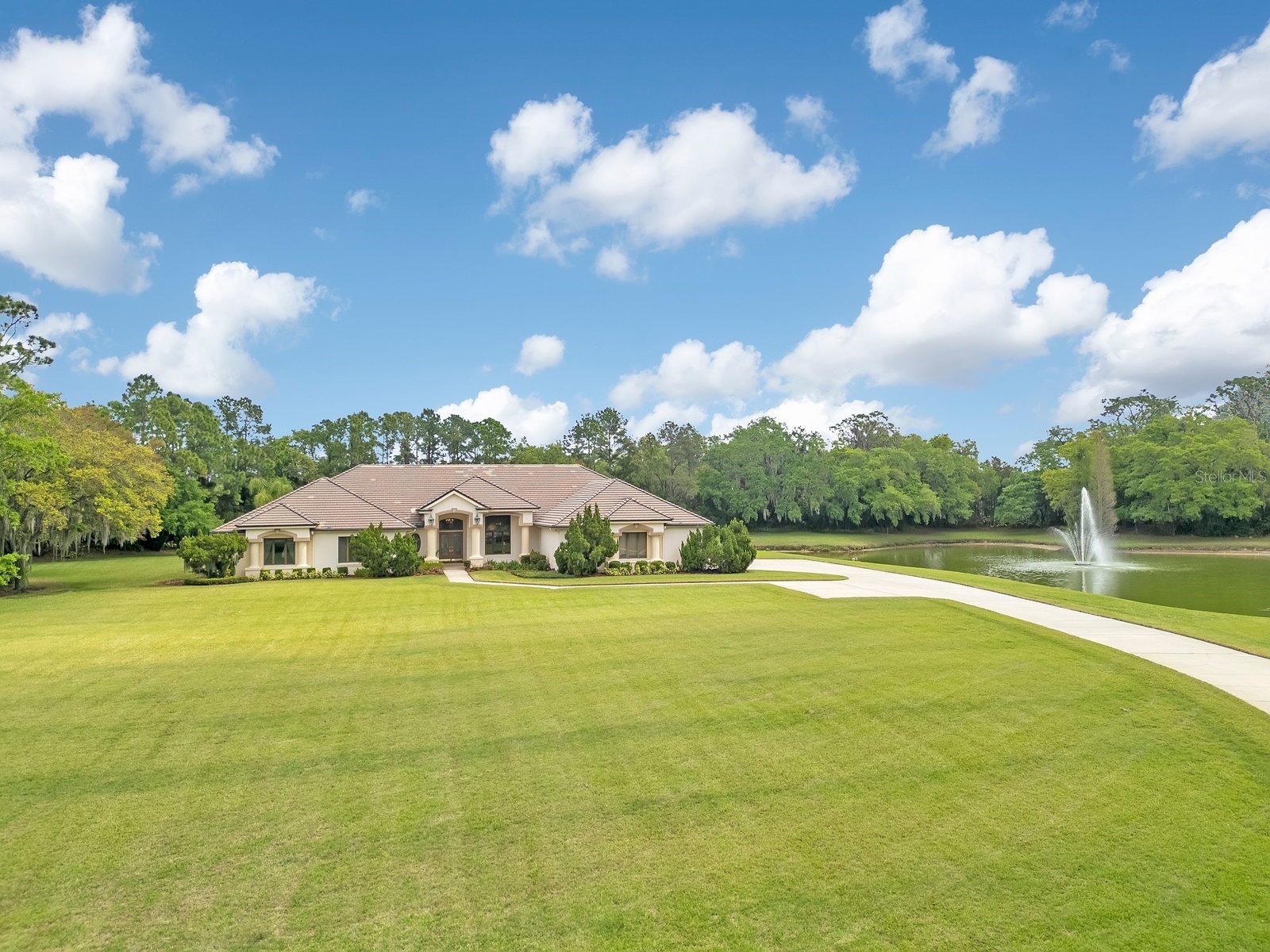 3300 Bridgefield Drive Lakeland FL 33803 L4960558 image1