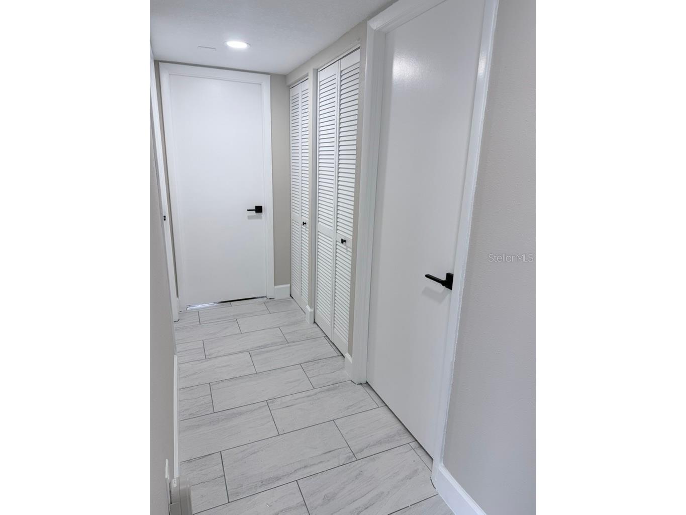 3300 Cove Cay Drive #2A Clearwater FL 33760 - TAMPA BAY TB8519392 image3