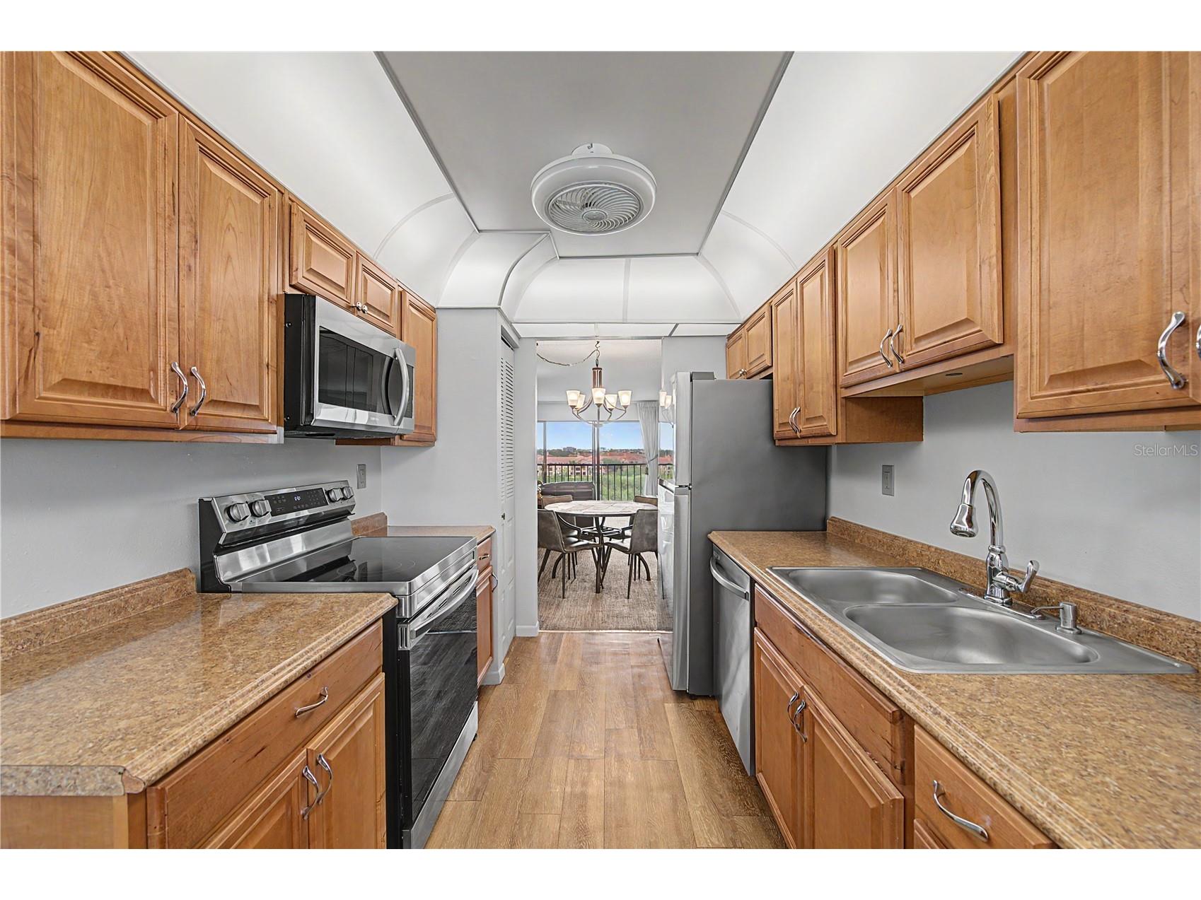 3300 Cove Cay Drive #7D Clearwater FL 33760 - TAMPA BAY TB8524759 image7