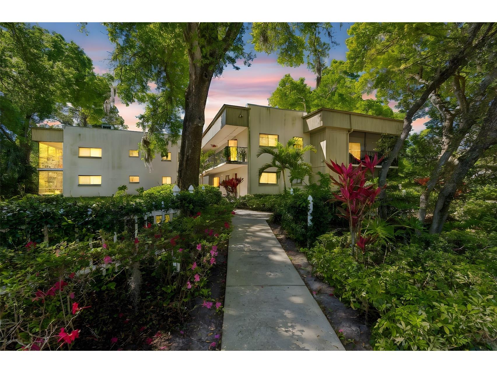 3300 Fox Chase Circle N #202 Palm Harbor FL 34683 TB8500704 image1