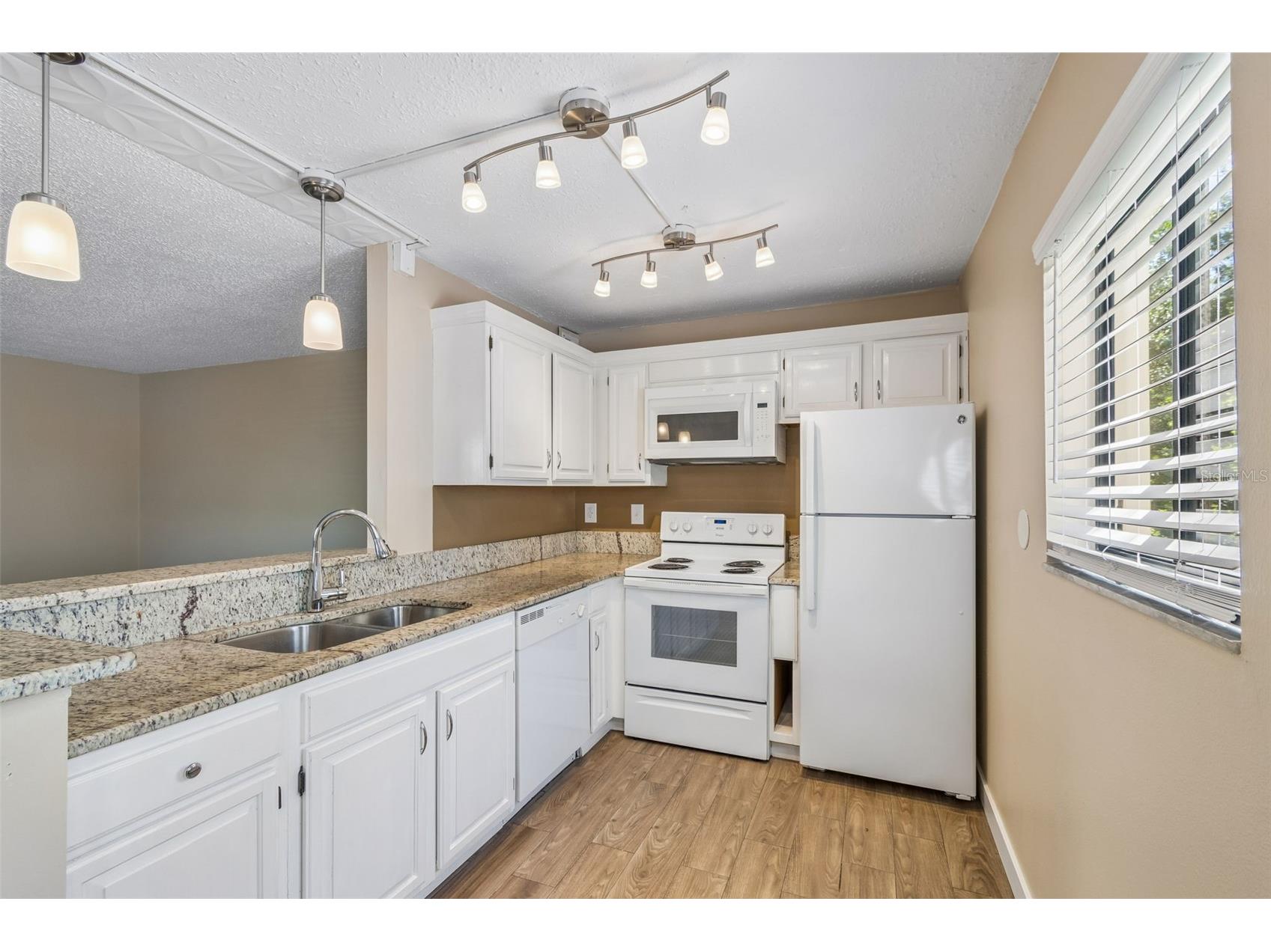 3300 Fox Chase Circle N #202 Palm Harbor FL 34683 TB8500704 image16