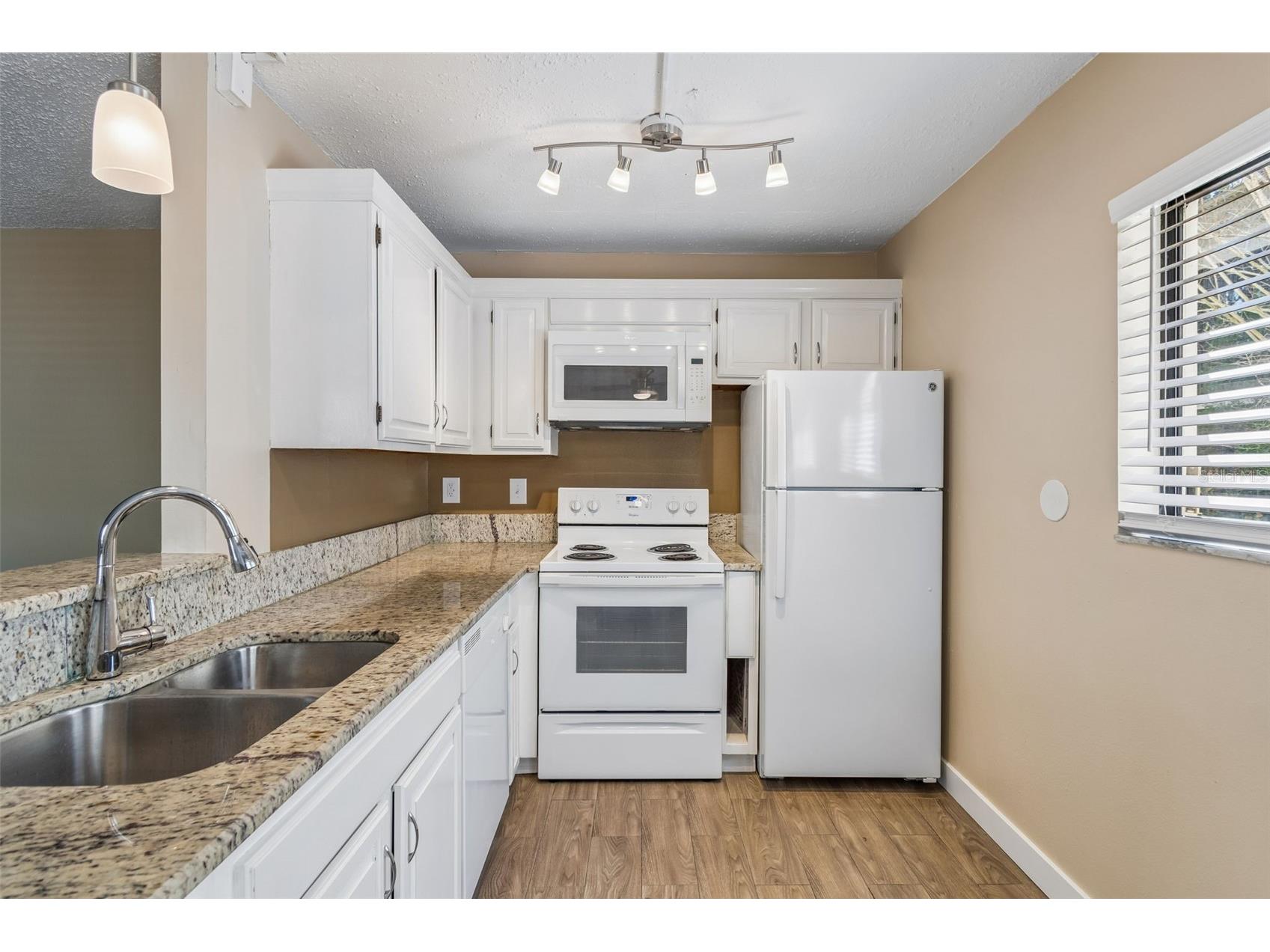 3300 Fox Chase Circle N #202 Palm Harbor FL 34683 TB8500704 image19