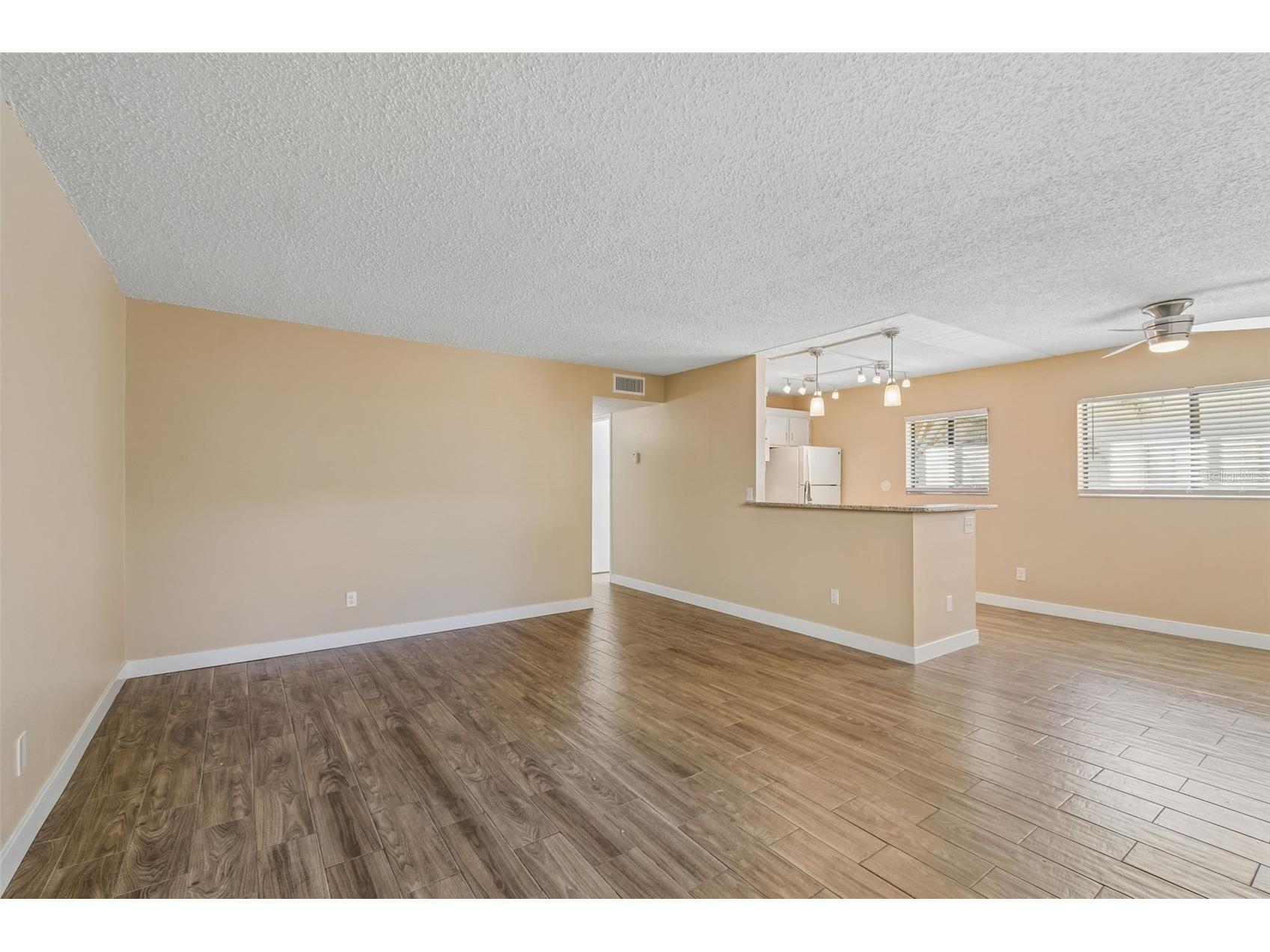 3300 Fox Chase Circle N #202 Palm Harbor FL 34683 TB8500704 image23
