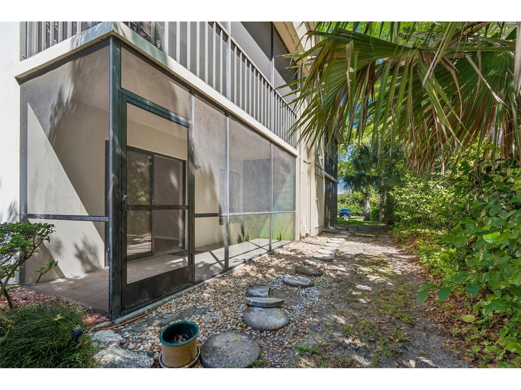 3300 Fox Chase Circle N #202 Palm Harbor FL 34683 TB8500704 image48