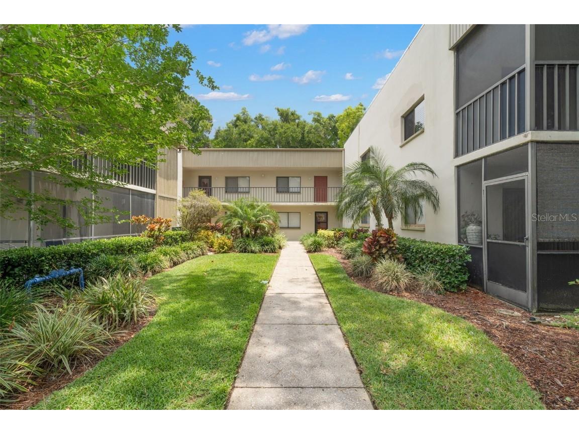 3300 Fox Chase Circle N #220 Palm Harbor FL 34683 U8242759 image1