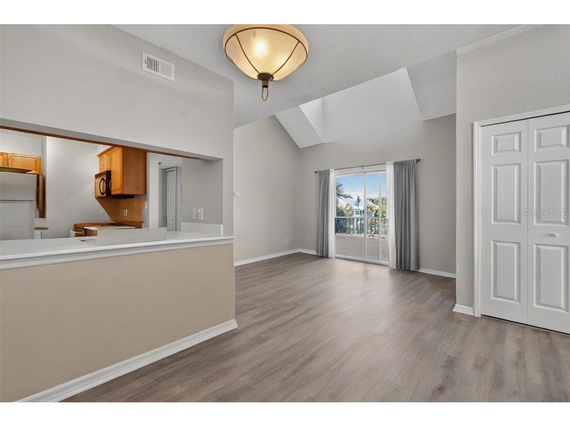 3300 Haviland Court #303 Palm Harbor FL 34684 TB8429828 image14