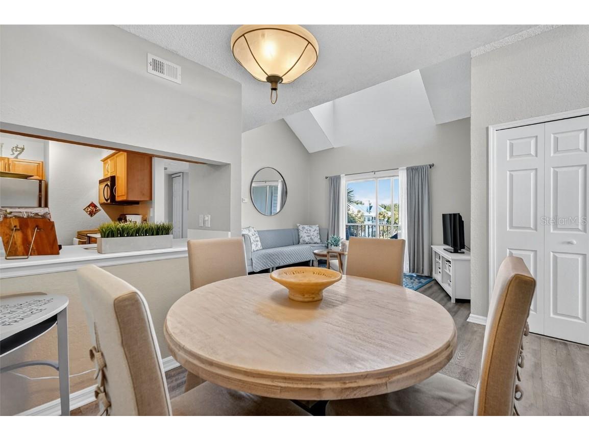 3300 Haviland Court #303 Palm Harbor FL 34684 TB8429828 image15