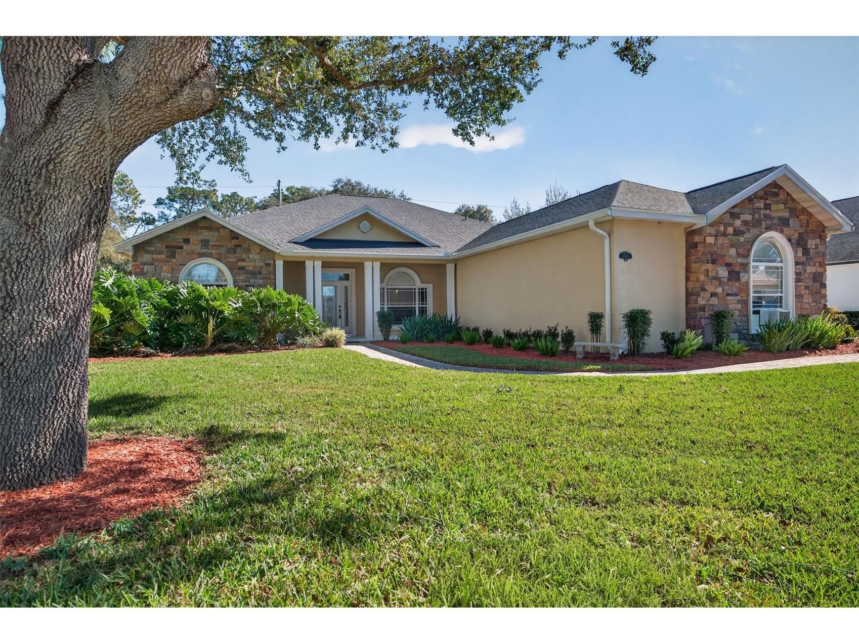 3300 Hawks Ridge Drive Lakeland FL 33810 L4952087 image2